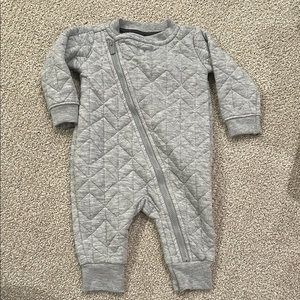 Cat & Jack Gray Quilted Footies with Diagonal Zipper 0-3 months